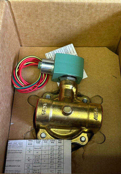 NEW ASCO 8210G004 RedHat II SOLENOID VALVE 120/60 110/50 20077 T 958231 2W NC