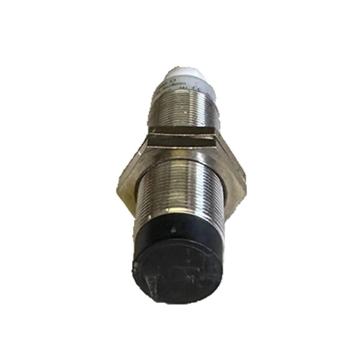 EATON E57G-18UPN8-Q / E57G18UPN8Q INDUCTIVE PROXIMITY SENSOR 10-30V E57G SERIES