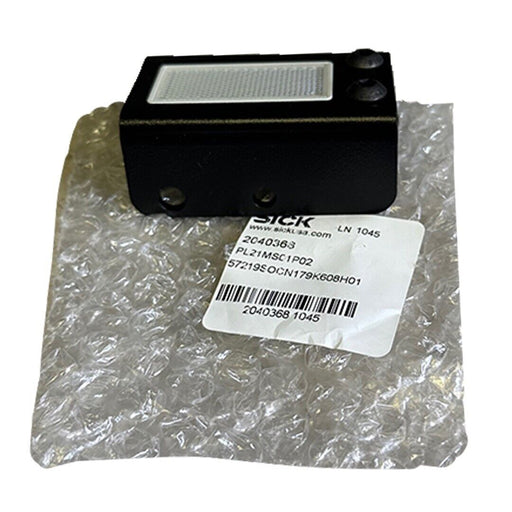 NEW SICK PL21MS01P02 / 2040368 REFLECTOR MOUNT