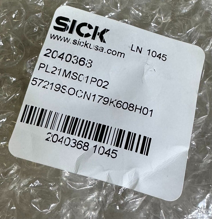 NEW SICK PL21MS01P02 / 2040368 REFLECTOR MOUNT