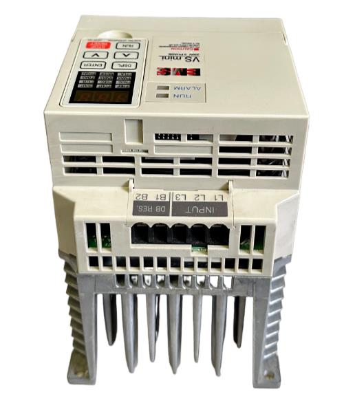 YASKAWA EMS CIMR-XCBU21P5 / CIMRXCBU21P5 VS mini DRIVE 230V 3-PH 50/60Hz 7.7A