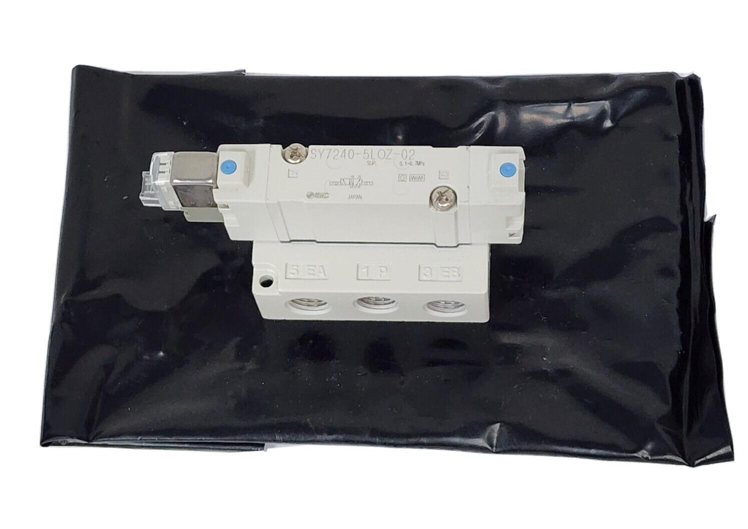 NEW SMC SY7240-5LOZ-02 DOUBLE SOLENOID VALVE SY72405LOZ0 WITH BASE