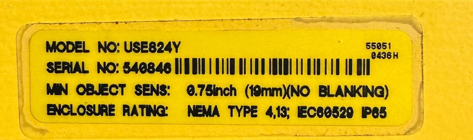 BANNER USE824Y MICRO-SCREEN SAFETY LIGHT CURTAIN EMITTER 19mm/0.75in 55051