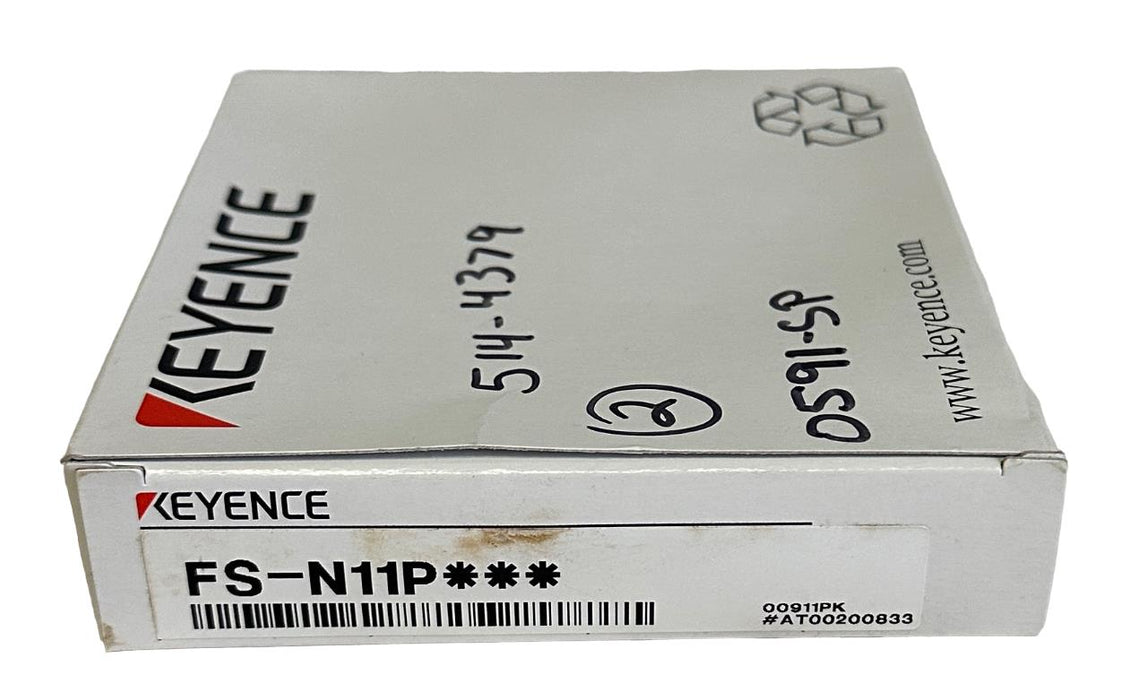 NEW KEYENCE FS-N11P / FSN11P FIBER AMPLIFIER 24Vdc 2M FOR FIBER OPTIC SENSOR