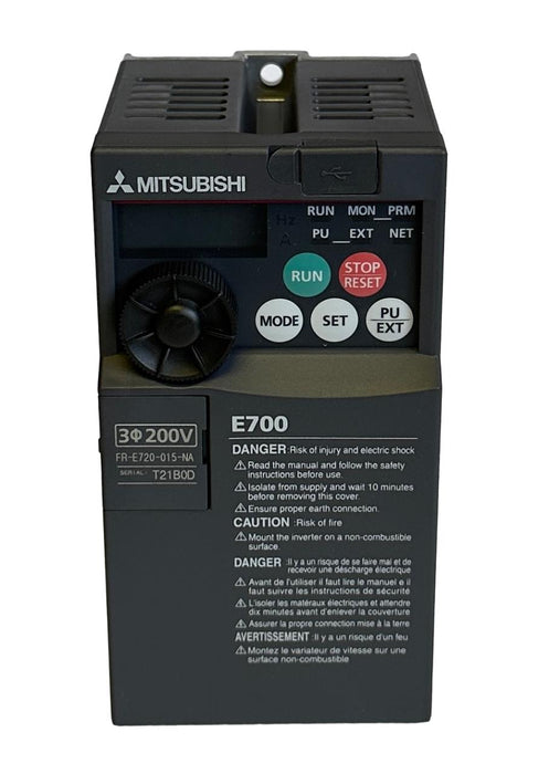 NEW MITSUBISHI FR-E720-015-NA / FRE720015NA E700 COMPACT INVERTER 3-PHASE 240V