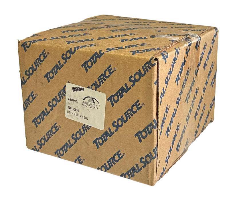 NEW TOTAL SOURCE HYSTER 800135816 / HY800135816 OEM 48V LIGHT W/ GUARD FORKLIFT