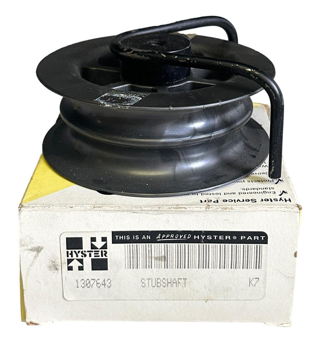 NEW HYSTER 1307643 / HY1307643 OEM STUBSHAFT W/ SHEAVE FOR FORKLIFT