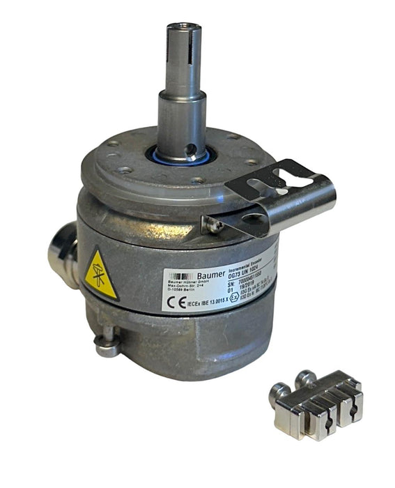 NEW SEW / BAUMER OG73 UN 1024 / 13642863 / 13642693 INCREMENTAL ENCODER 30V NSMP