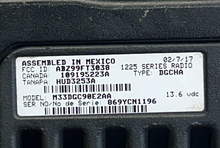 MOTOROLA M33DGC90E2AA TYPE DGCHA SERIES 1225 RADIO Radius M1225 PMMN4090A USNP