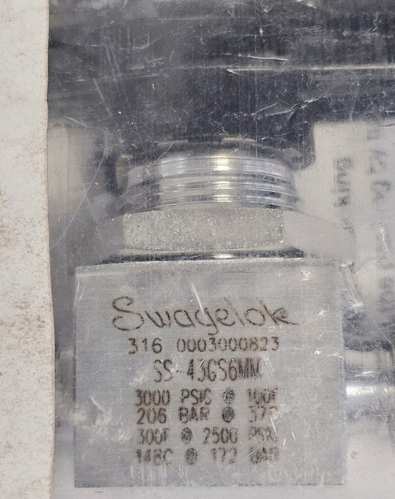 NEW SWAGELOK SS-43GS6MM BALL VALVE STAINLESS STEEL SS43GS6MM 3/8" TUBE (QTY:2)