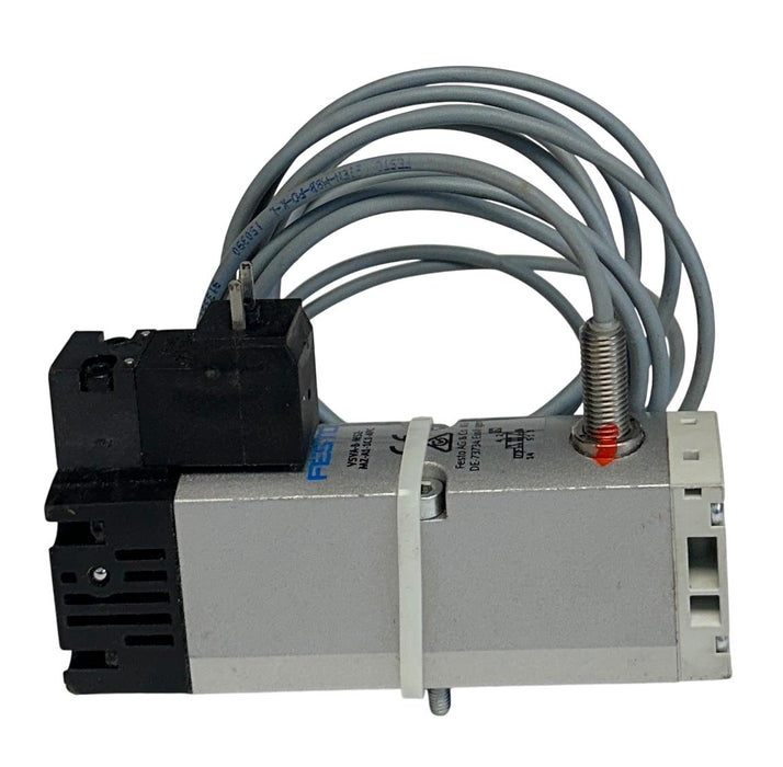 FESTO VSVA-B-M52-MZ-A1-1C1-APC / 560725 PNEUMATIC SOLENOID VALVE 5/2-WAY USNP