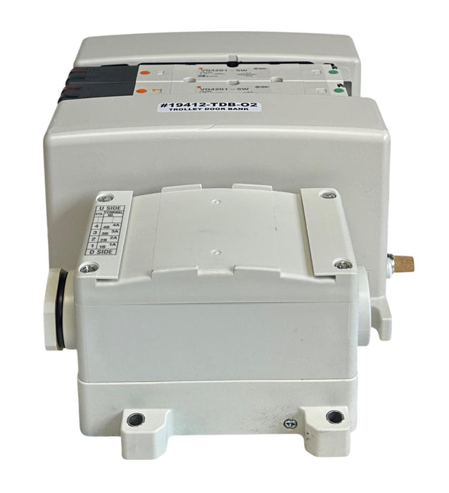SENTRY SMC 19412-TDB-O2 / 19412-TDB-02 PNEUMATIC TROLLEY DOOR BANK 2-PORT NSNP