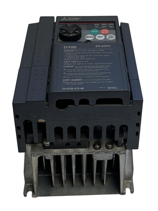 MITSUBISHI FR-D720-070-NA / FRD720070NA D700 INVERTER DRIVE 3PH 200-240VAC USNP