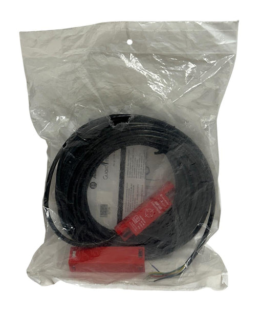 ALLEN BRADLEY 440N-S32039 /B Guardmaster SIPHA NON-CONTACT SWITCH 10M CABLE NSMP