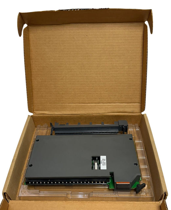 ALLEN BRADLEY 1771-OAD /C PLC-5 DIGITAL OUTPUT MODULE 16-PT 12-120VAC NSMP