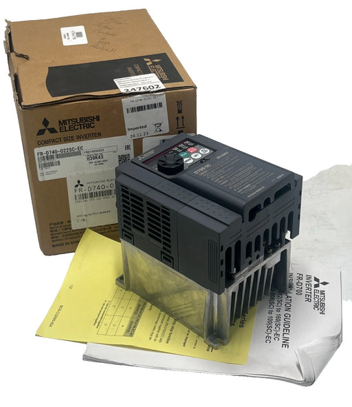 MITSUBISHI FR-D740-022SC-EC COMPACT SIZE INVERTER 3PH 400V 50/60Hz 2.2A 1HP NSMP