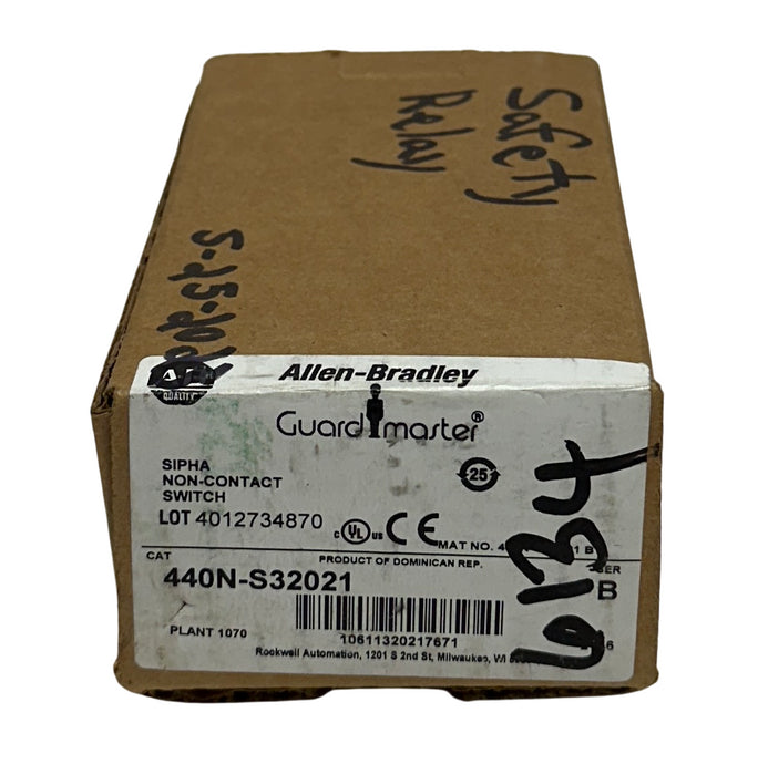 Allen-Bradley 440N-S32021 /B Guardmaster Sipha 2 Safety Relay Control Unit NSMP