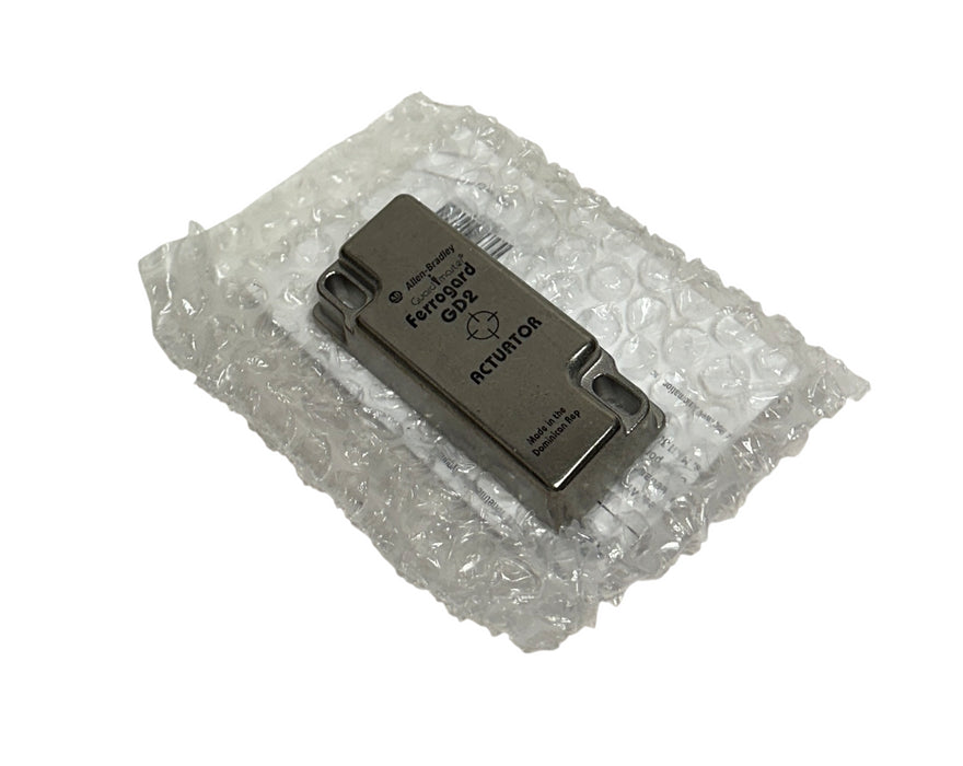 ALLEN BRADLEY 440N-G02143 /A Guardmaster FERROGARD NON-CONTACT SWITCH 6M NSMP