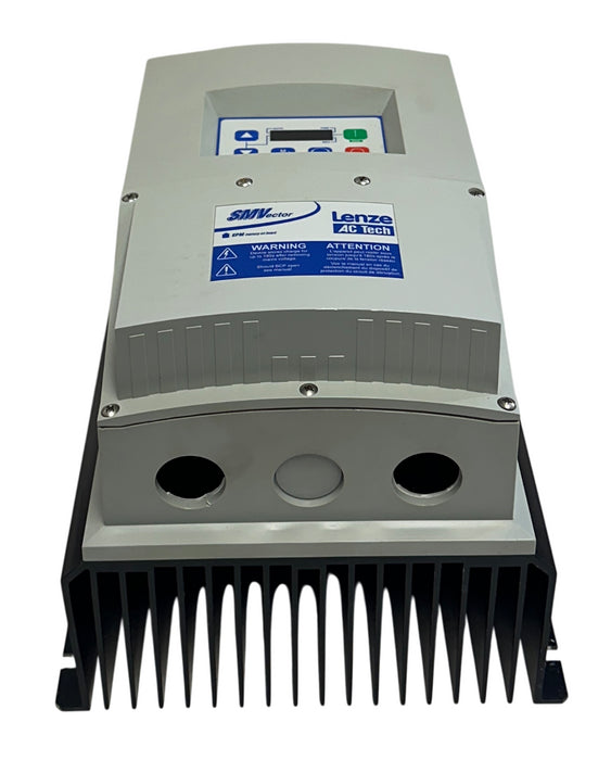LENZE AC TECH ESV402N02TXC / 13471597 SMVector FREQUENCY INVERTER 4.0kW/5HP USNP