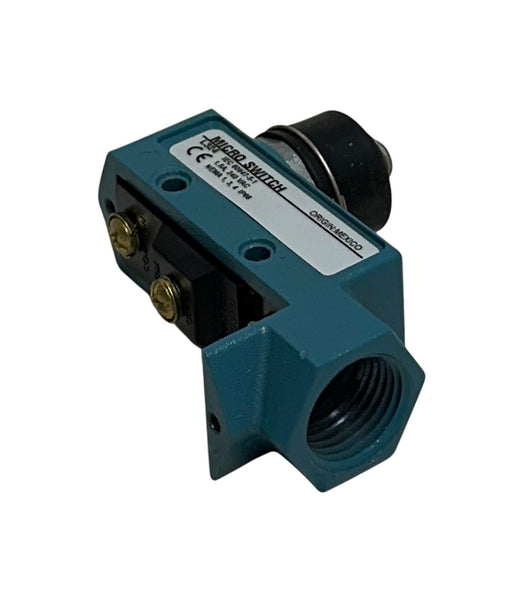 HONEYWELL BME6-2RN / BME62RN LIMIT SWITCH / TOP PLUNGER L324 L101 NSMP *READ