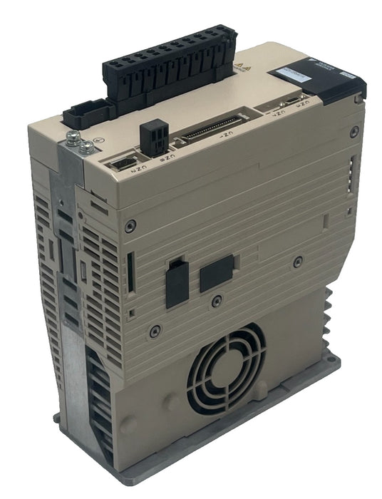 YASKAWA SGDV-5R5A01A Servopack Servo Drive Amplifier 0.75kW 750W Sigma V Series