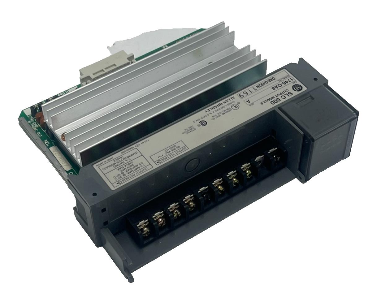 ALLEN BRADLEY 1746-OA8 SER A 8 Pt 120VAC/240VAC Relay Output Module AB SLC 500