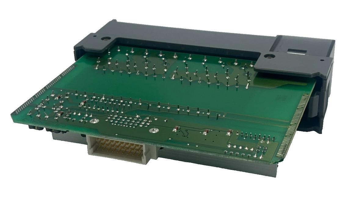 ALLEN BRADLEY 1746-OA8 SER A 8 Pt 120VAC/240VAC Relay Output Module AB SLC 500