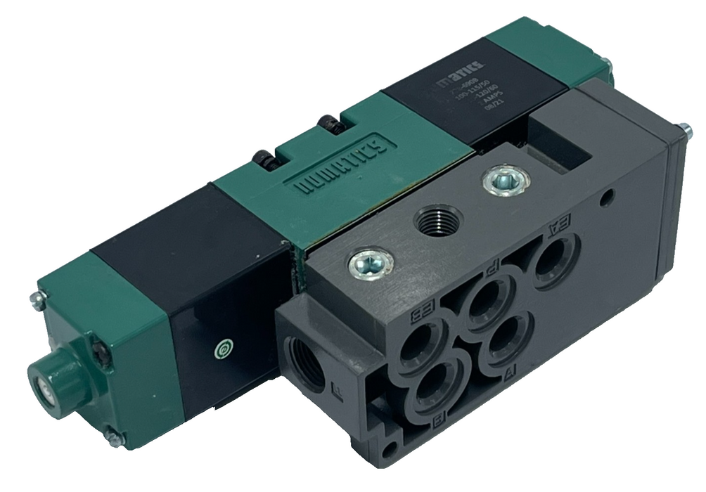 NUMATICS 152SS431K000030 Solenoid Valve 24VDC 4-Way 3-Pos Spring Return 1/4" NPT