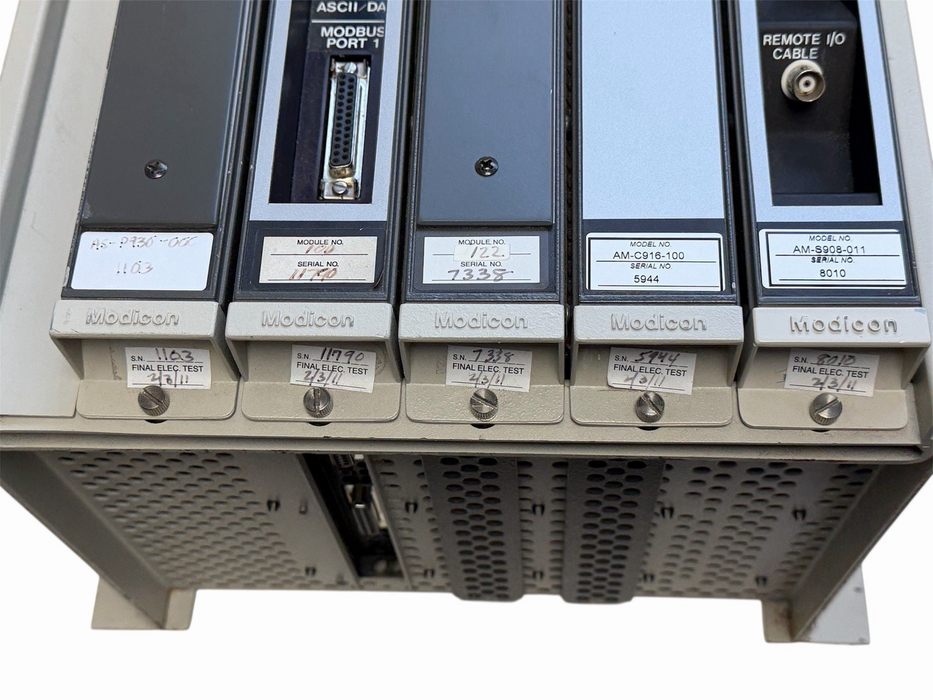 MODICON P5-984B-832 Programmable Controller 984 Series 5-Slot PLC Rack P5984B832