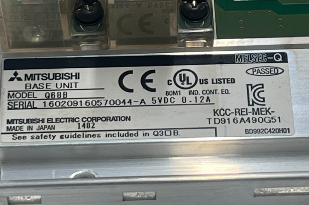 Mitsubishi Q68B MELSEC-Q Series 8-Slot Extension Base Unit - PLC Rack Module
