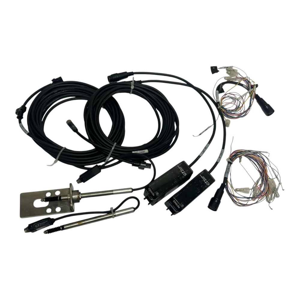 Keyence GT2 Series Precision Measuring Kit: (2) GT2-P12 Heads, (2) GT2-71MCP Amp