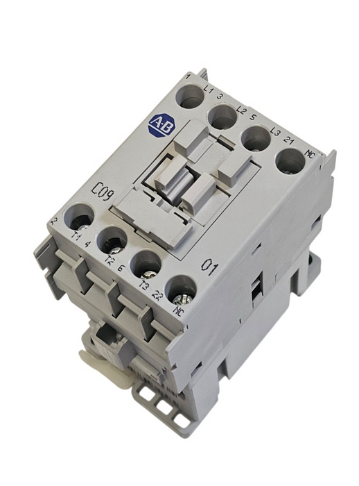 NEW ALLEN BRADLEY 100-C09E*01 CONTACTOR 24V DC SER. A
