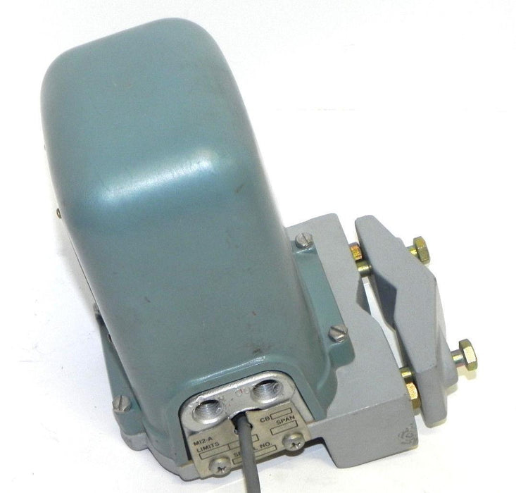 NEW FOXBORO MODEL 12A TEMPERATURE TRANSMITTER 3-15PSI OUTPUT 0-100 DEG. F INPUT