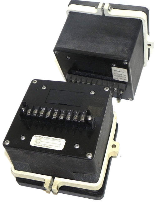 LOT OF 2 SIGNET SCIENTIFIC COMPANY P57540 ACCUM-U-FLOW INDUSTRIAL FLOW METERS