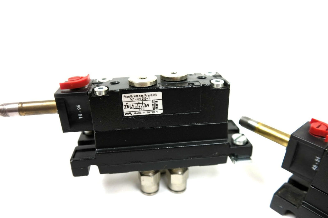LOT OF 2 REXROTH MECMAN PNEUMATIK 551-321 000-1 VALVE 5/2 R1/8'' 551321 0001