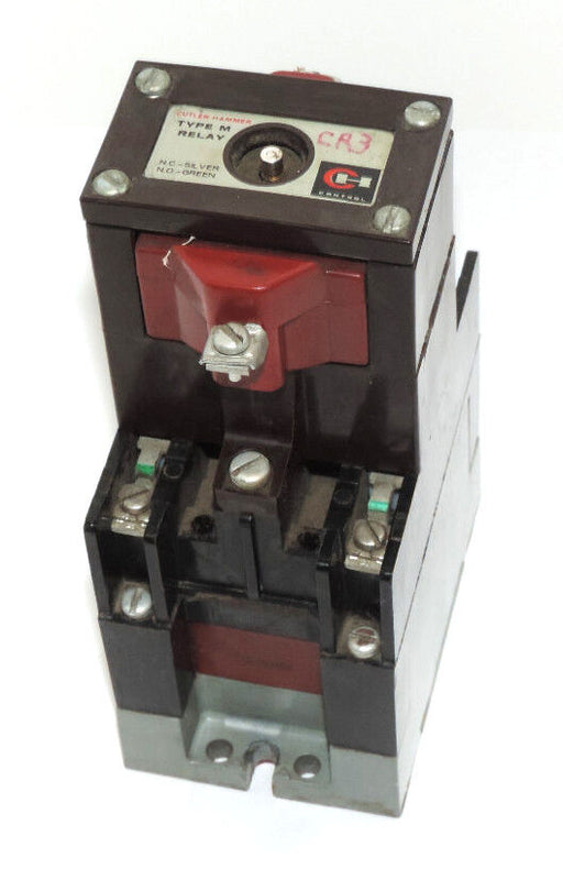 CUTLER-HAMMER D23MR402 TYPE M LATCHED RELAY SERIES A2 W/ 1886-1 & 9-1989-1 COILS