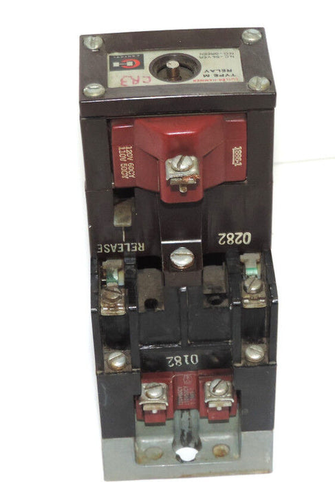 CUTLER-HAMMER D23MR402 TYPE M LATCHED RELAY SERIES A2 W/ 1886-1 & 9-1989-1 COILS