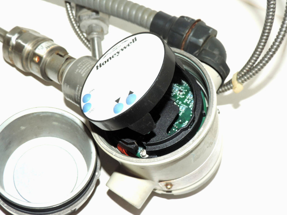 HONEYWELL ST3000 S900 R300 PRESSURE TRANSMITTER WITH CAPILLARY CABLE AND SEAL