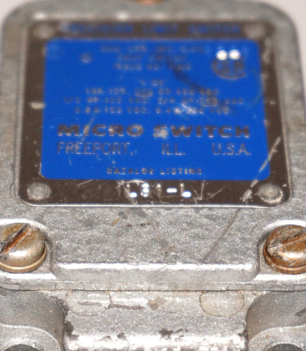 MICRO SWITCH 1LS1-L SWITCH 10AMP 1/3HP-125VAC 3/4-250VAC W/ 6PA121 ROLLER ARM