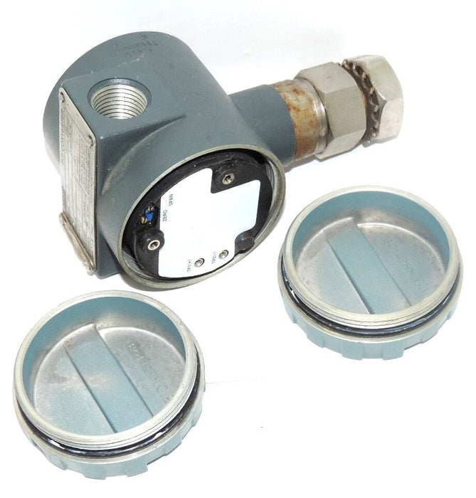 FOXBORO MODEL 892-2 P/I CONVERTER REF. 97031855 ORIGIN 2A9704 INPUT: 3-15 PSI