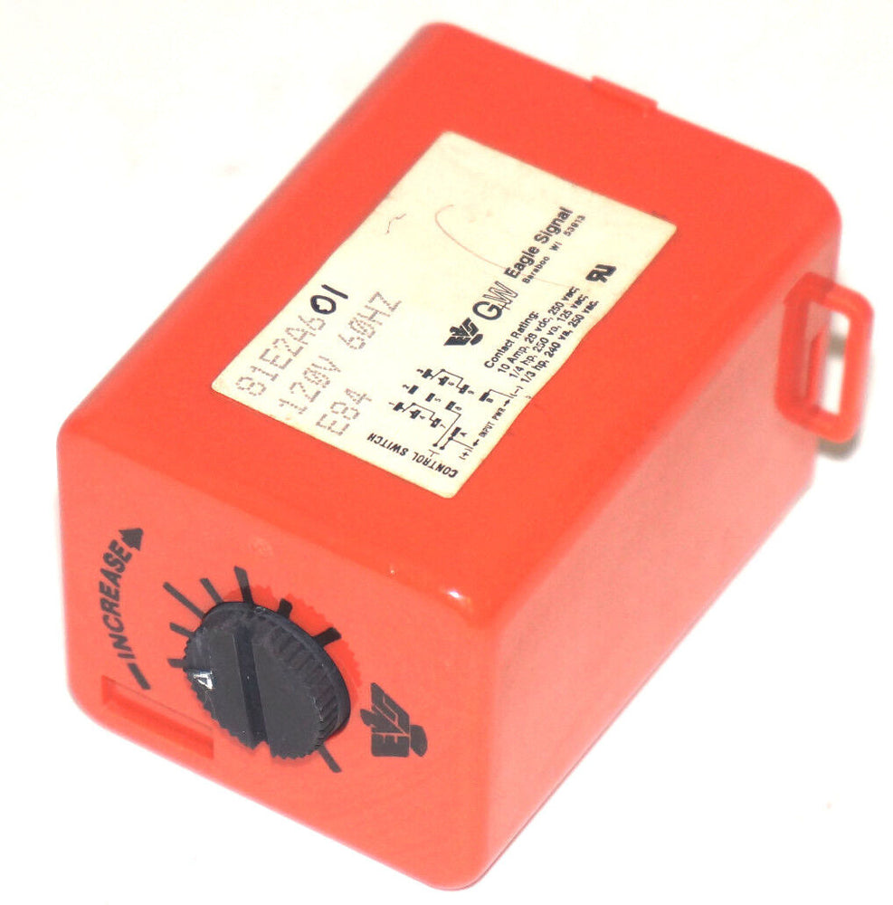 EAGLE SIGNAL 81E2A601 TIME DELAY RELAY 120V 60HZ