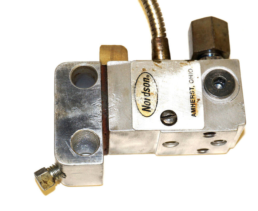 NORDSON 274373B APPLICATOR HEAD MODEL H20A, 240V 147W 50/60W, 274373