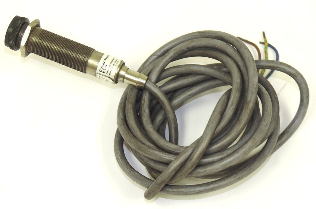 CUTLER HAMMER E57MBL18A2 SER. D1 INDUCTIVE PROXIMITY SENSOR