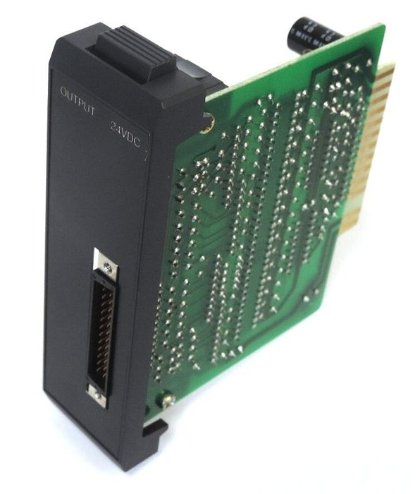 GE FANUC IC610MDL152A OUTPUT MODULE 24VDC 16 CIRCUITS