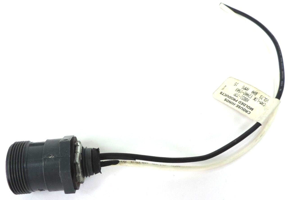 LOT OF 7 CROUSE-HINDS X8651-77P RECEPTACLE JOY MALE 1/2" NPT 600V 15A 2 POLE