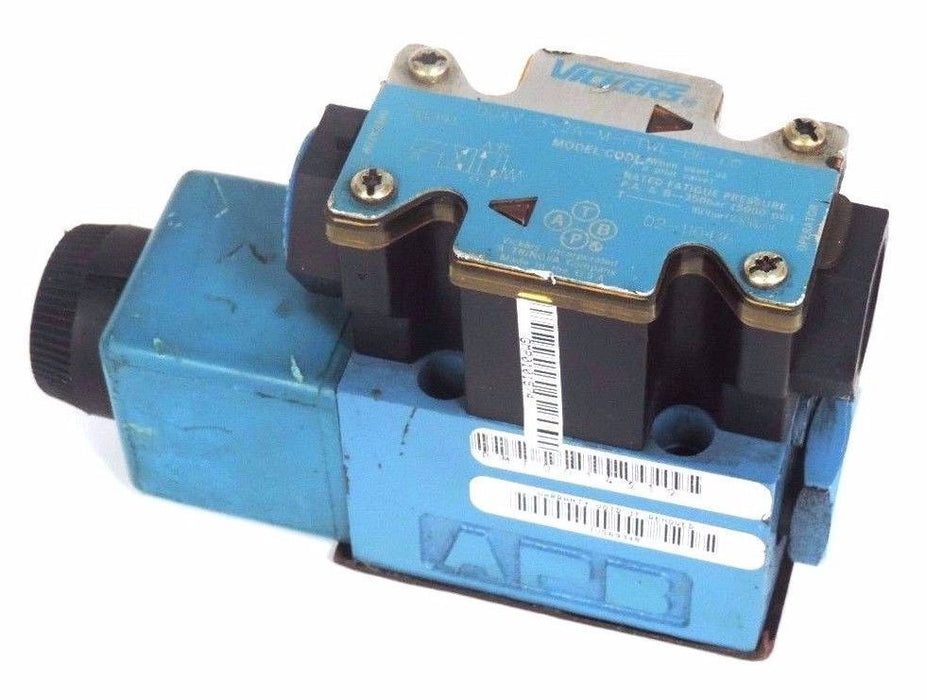 VICKERS DG4V-3-2A-M-FTWL-B6-60 SOLENOID VALVE 02-110416 W/ 02-101731 COIL