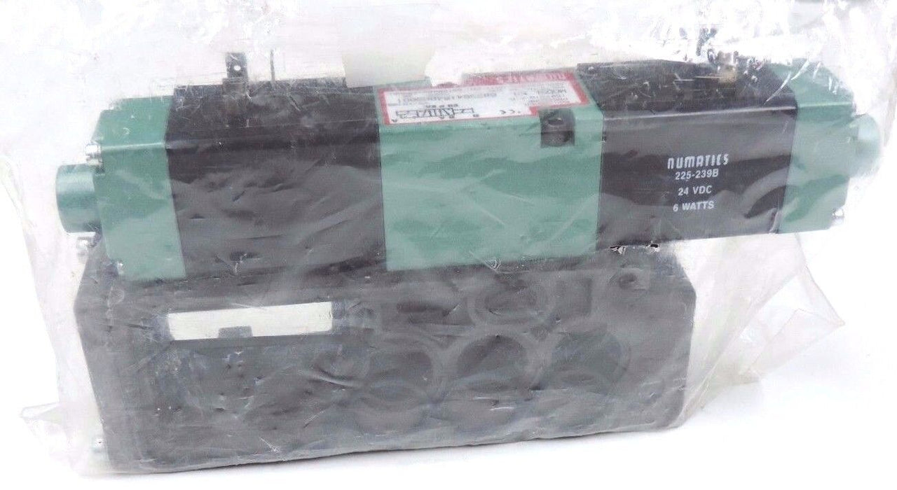 NEW NUMATICS 082SS4154000061 VALVE 24VDC, AMPS: .26 W/ 225-239B