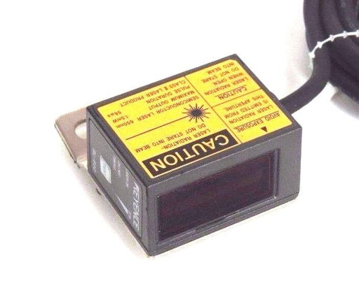 KEYENCE BL-600 LASER BARCODE SCANNER W/ MOUNT 650NM, 1.5MW, BL600