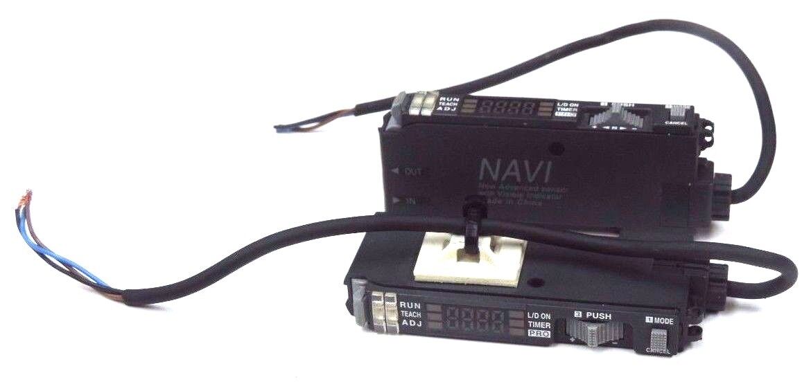 LOT OF 2 SUNX FX-301P-F7 NAVI ADVANCED DIGITAL FIBER OPTIC SENSORS FX301PF7