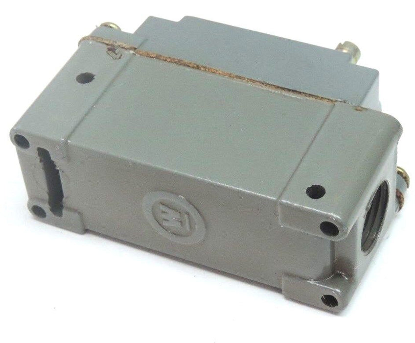 NIB WESTINGHOUSE 1776706 TYPE PLS LIMIT SWITCH W/O LEVER